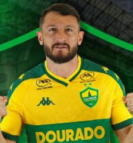 Cuiabá anuncia contratação do lateral-esquerdo Sander para temporada 2025