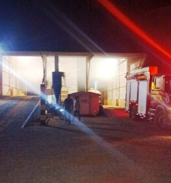 Bombeiros controlam princípio de incêndio em silo de Lucas do Rio Verde