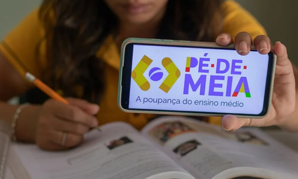 Primeira poupança do programa Pé-de-Meia do ensino médio será paga em fevereiro 