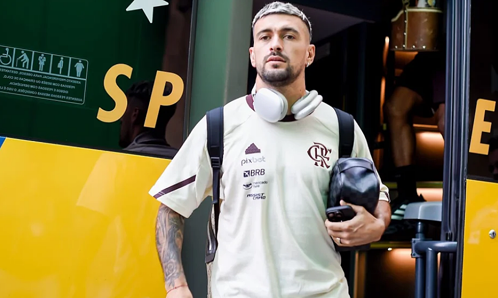 Arrascaeta herda camisa 10 do Flamengo e celebra: 