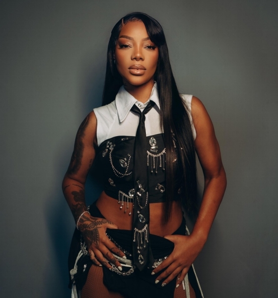 Ludmilla é aclamada na primeira festa do BBB 25