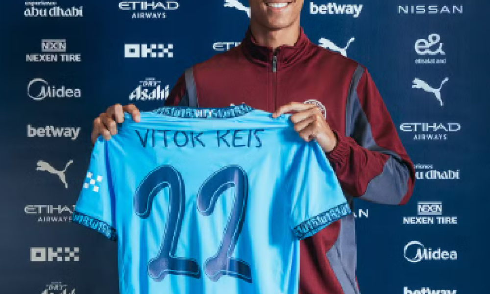 Manchester City anuncia contratação do zagueiro Vitor Reis, ex-Palmeiras