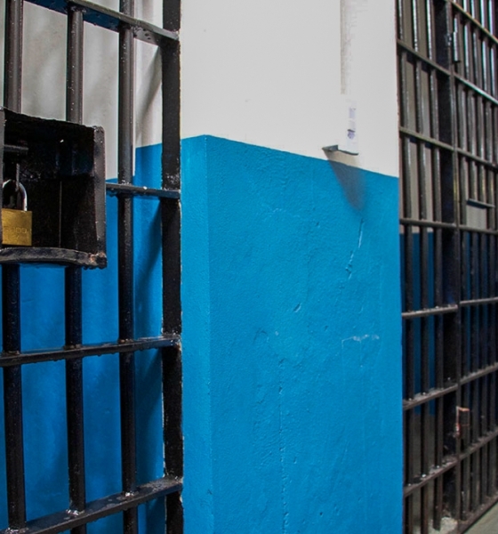 Oito detentos fogem após cavarem buraco em presídio de Mato Grosso; 5 recapturados