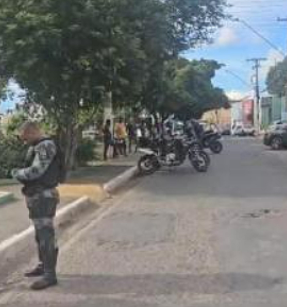 Dois criminosos são baleados e um é preso durante assalto em Cuiabá