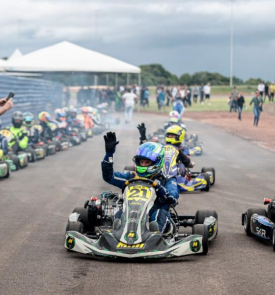 Governador e pilotos realizam teste na pista do kartódromo do Parque Novo Mato Grosso