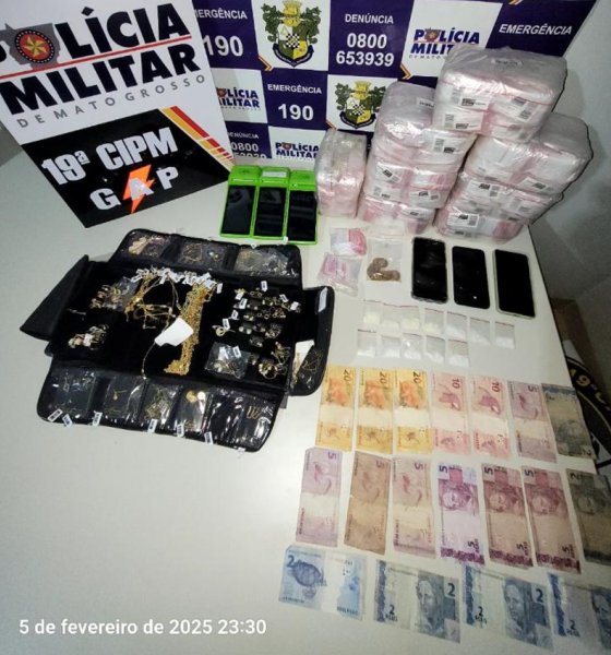 PM prende dono de distribuidora de bebidas por tráfico e apreende drogas e adolescente