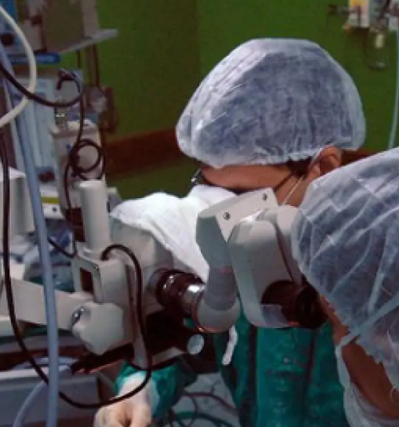 Politec realiza transplantes de córneas e ajuda 300 pessoas a voltar a enxergar em 2024