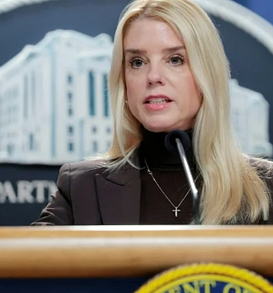 Departamento de Justiça dos EUA processa Nova York por lei de proteção a imigrantes