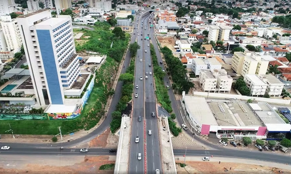 Avenidas de Cuiabá serão interditadas por 4 meses devido a obras do Viaduto Complexo Leblon; veja os detalhes