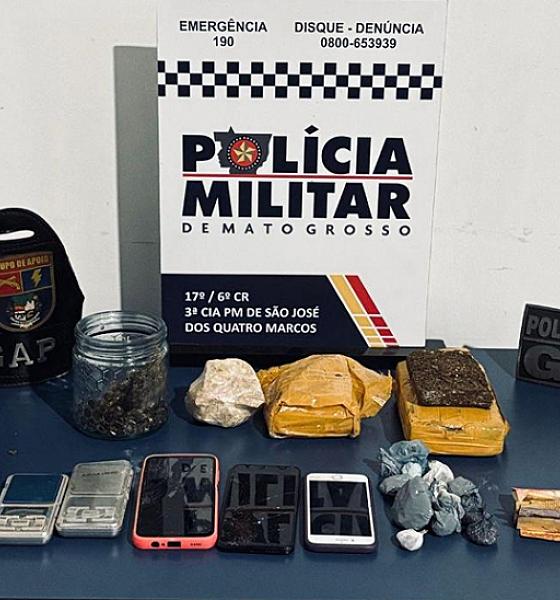 PM prende três faccionados e apreende drogas em São José dos Quatro Marcos