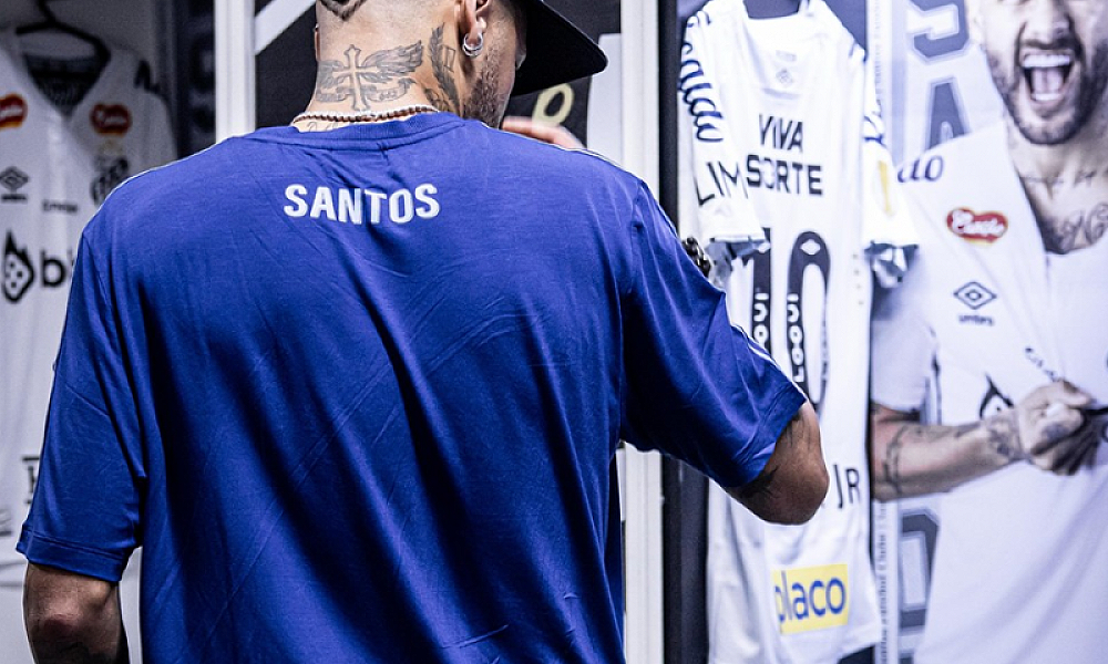 Armário de Neymar na Vila Belmiro será leiloado junto com itens pessoais do jogador