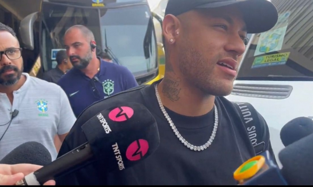 Neymar já está em Cuiabá e participa do treino às 17h