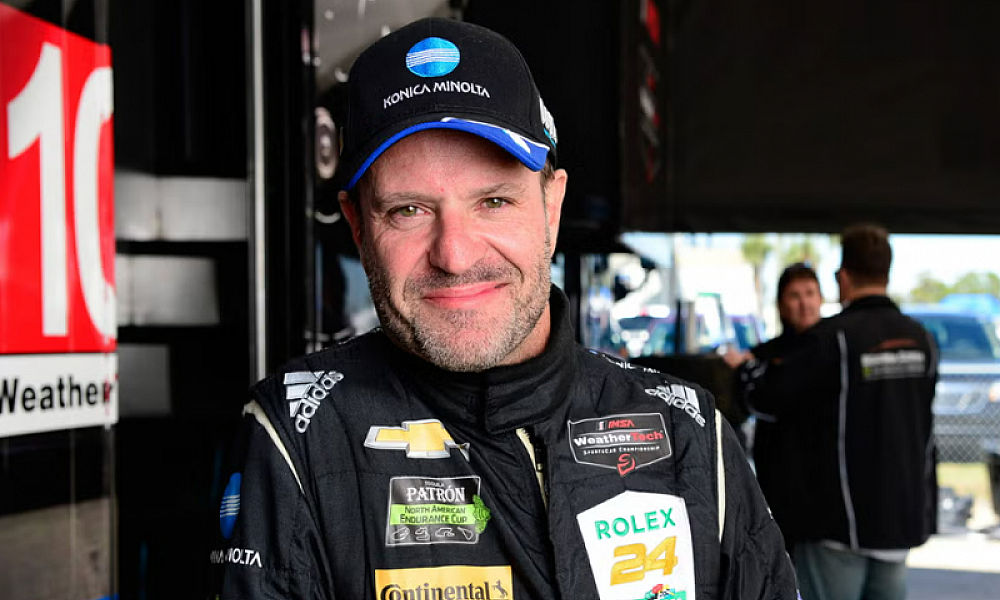 Rubens Barrichello é anunciado como piloto da NASCAR Brasil Series para 2025
