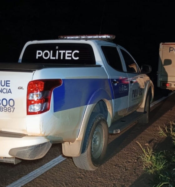 Motociclista morre após ser atingido por carreta 