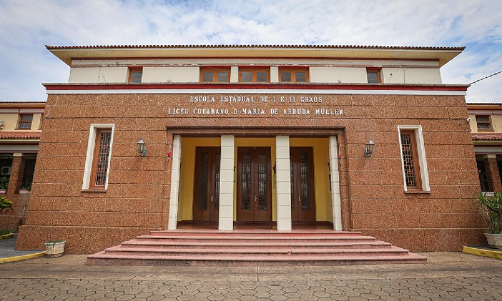Liceu Cuiabano passará por restauração e continuará com aulas presenciais