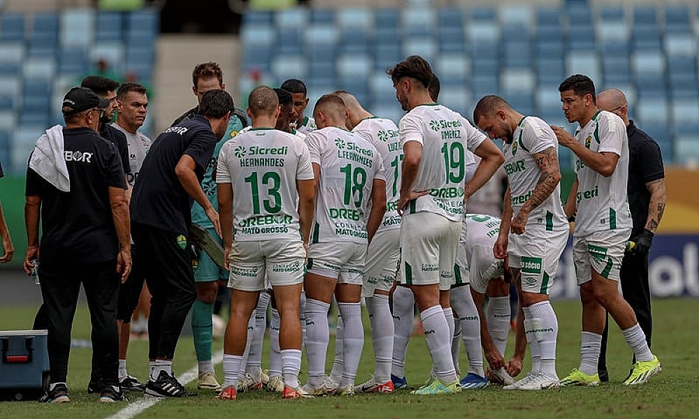 Cuiabá e mais 10 clubes defendem parar o Campeonato Brasileiro por causa de enchentes no Sul