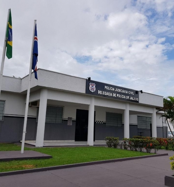 Polícia Civil prende homem por agressão à companheira e ameaça a policiais