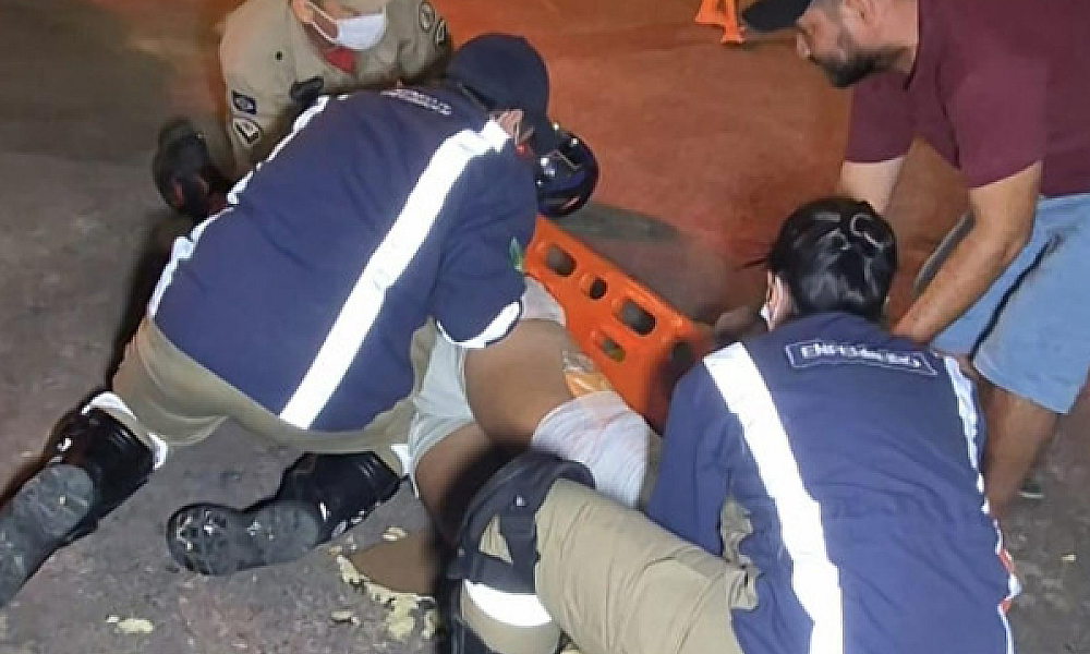 Acidente entre duas motocicletas deixa cinco pessoas feridas em Sinop