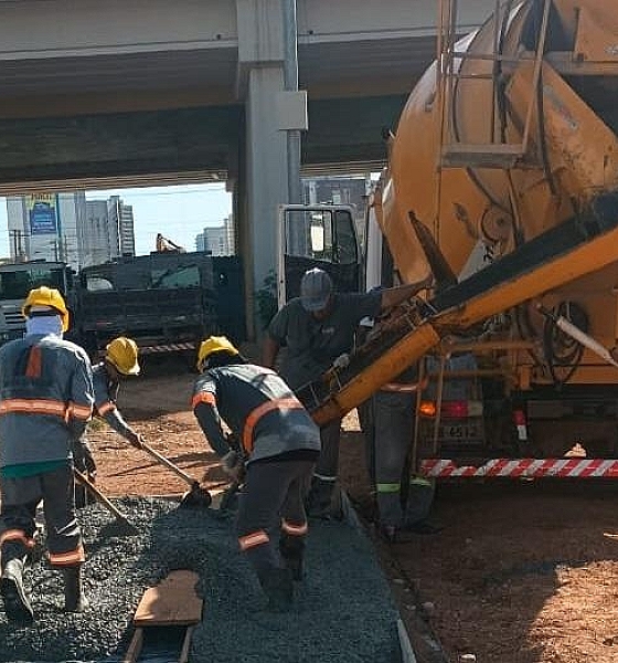 Consórcio retoma obras do BRT na Avenida do CPA