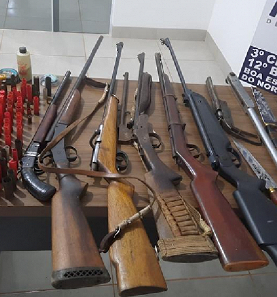 Homem é preso com sete armas de fogo após ameaçar familiares em Boa Esperança do Norte