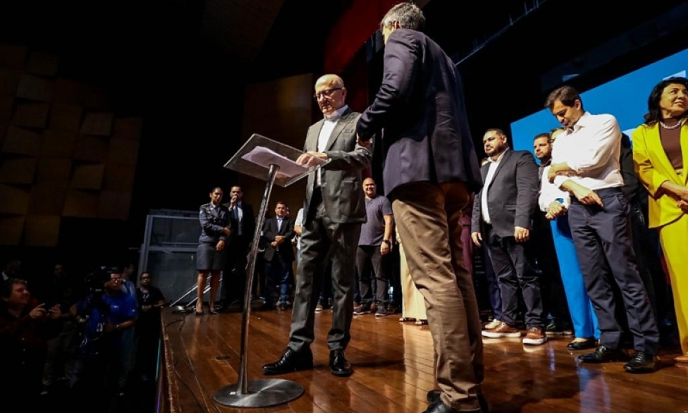 Vice-governador anuncia R$ 40 milhões para construção de creches e assina editais para alfabetização em MT