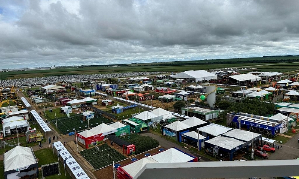 Desenvolve MT impulsiona negócios e estreita parcerias durante o Show Safra 2025