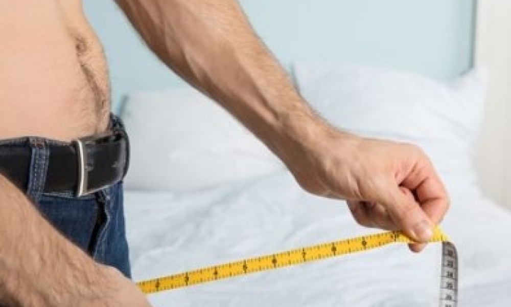 Profissional do Sexo Recusa Serviço e Exige Pagamento Após Desentendimento em Motel