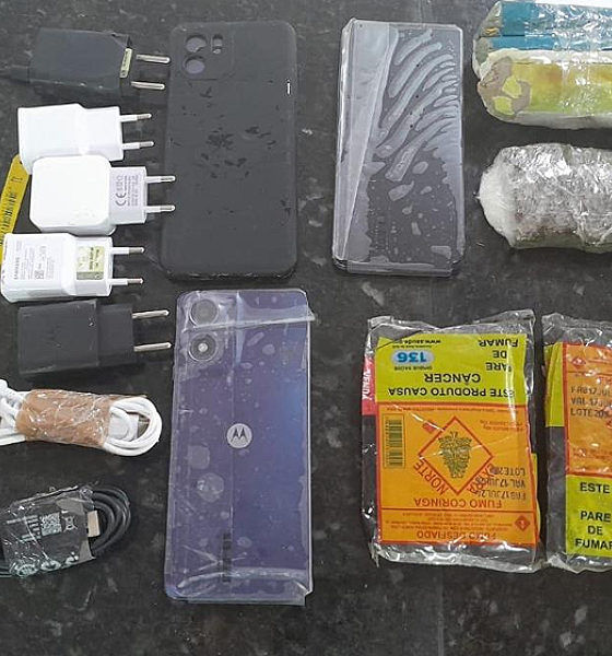 Policiais penais apreendem pacote com celulares e maconha em área externa de penitenciária feminina