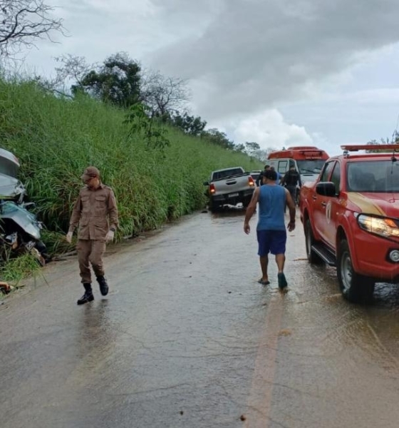 Corpo de Bombeiros resgata vítima presa em ferragens após grave acidente de trânsito na MT-344