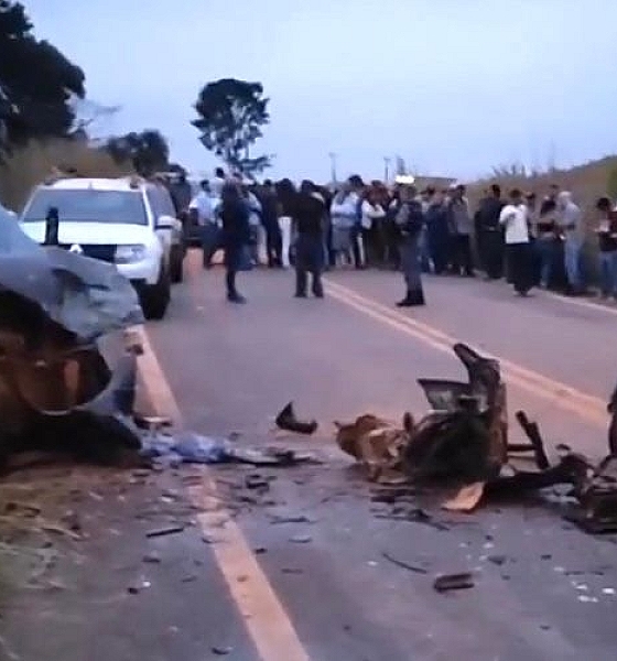 Irmãos morrem em violenta colisão entre carros em rodovia de Mato Grosso