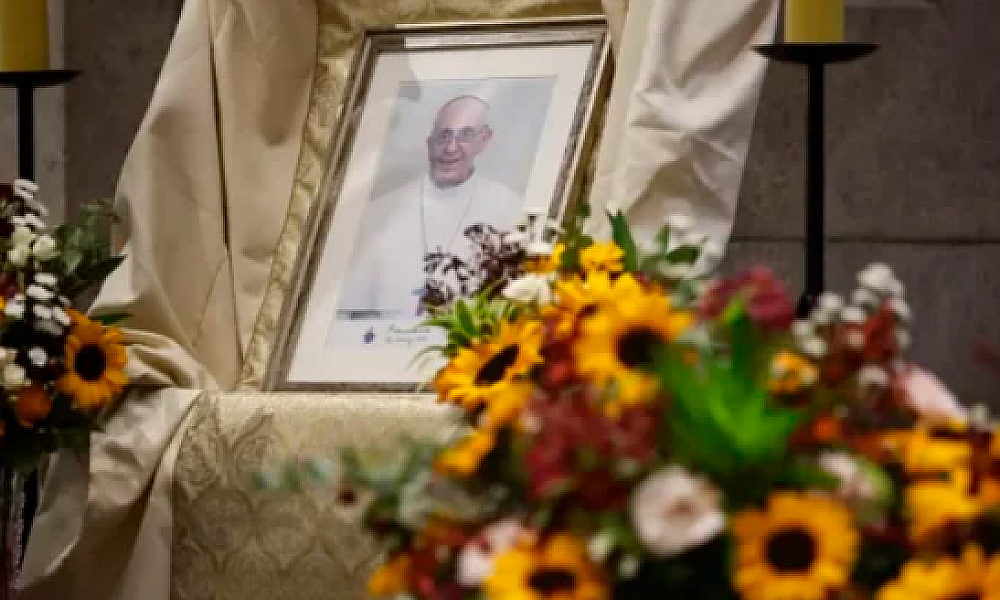 Papa Francisco morreu após AVC e colapso cardiovascular, diz Vaticano