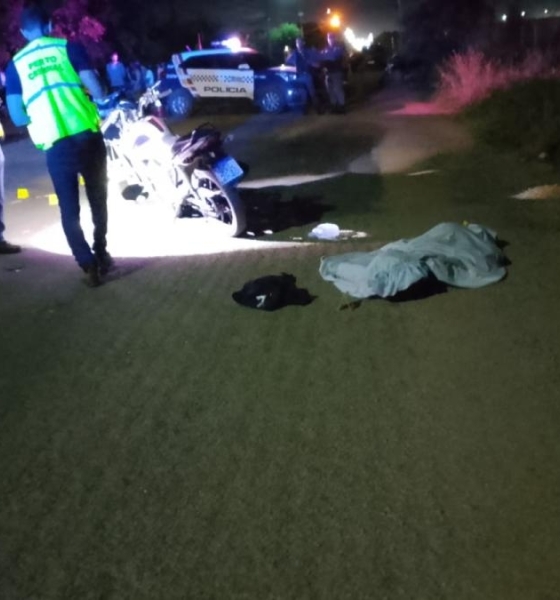 Dois jovens morrem em acidente de moto em Cuiabá