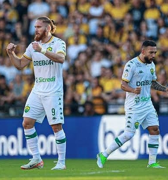 Cuiabá Desencanta, Goleia o Criciúma Fora e Deixa Lanterna do Brasileirão
