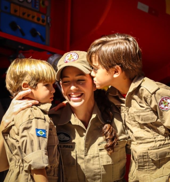 Bombeiras conciliam dupla missão e são motivos de orgulho para filhos