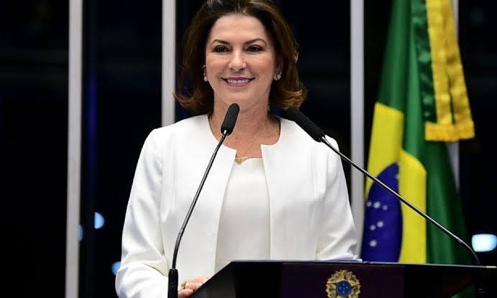 Senadora Rosana Martinelli Elogia Presidente do Senado e Critica Governo Lula em Primeiro Discurso