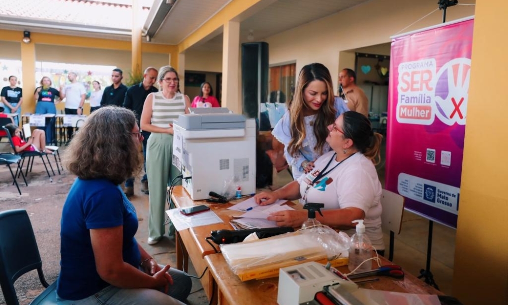 Primeira-dama destaca trabalho prestado por assistentes sociais em Mato Grosso