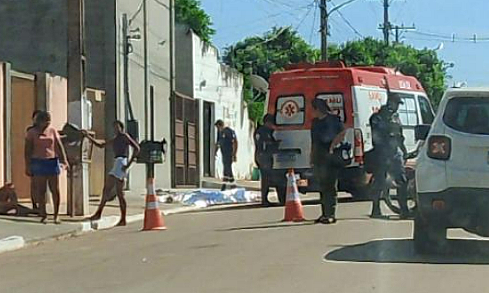 Homem morre eletrocutado enquanto pintava casa em Várzea Grande