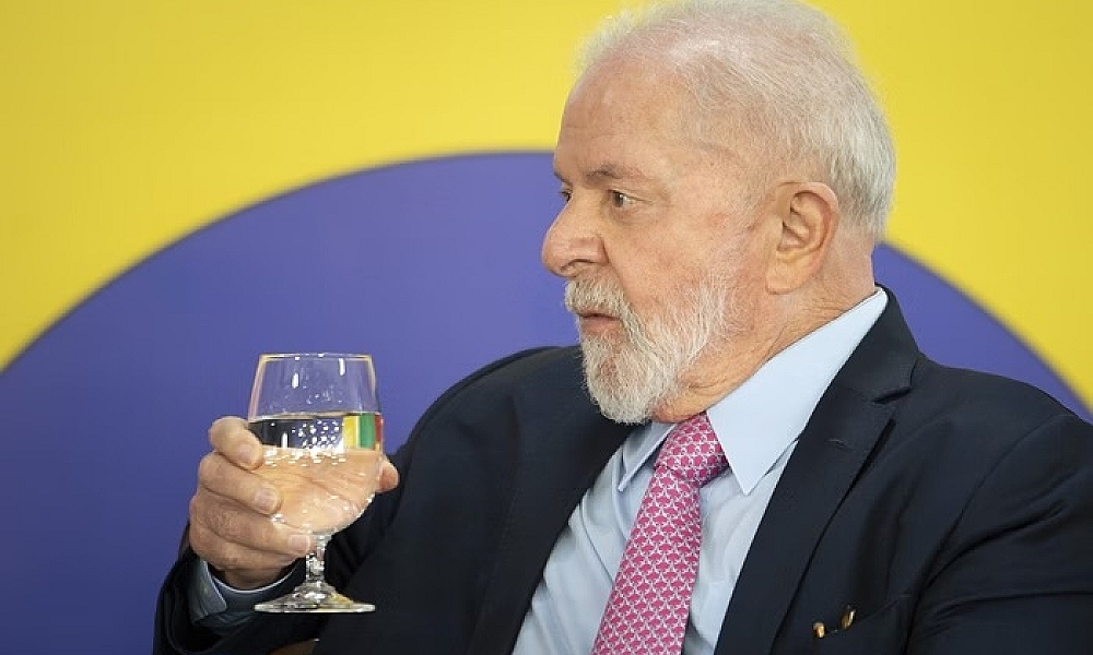 Lula compra antipsicóticos e antidepressivos para a Presidência