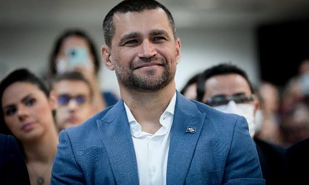 Mudança na Equipe: Rondonopolitano Deixa Staff de Mauro Mendes