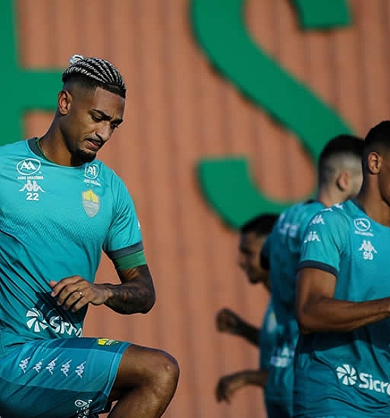 Técnico Guto Ferreira comanda preparação do Cuiabá no CT 