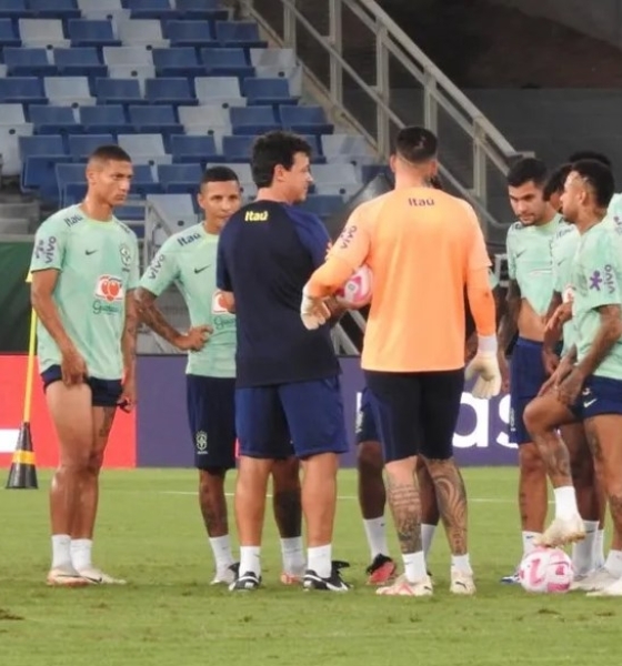 Diniz repete escalação e define seleção brasileira para encarar Venezuela com duas novidades