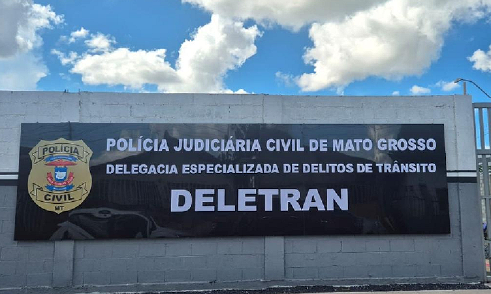 Polícia Civil indicia motorista que destruiu deck em restaurante por dano, tentativa de homicídio e omissão de socorro