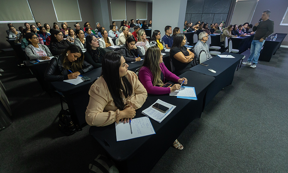 Saúde capacita enfermeiros e técnicos de enfermagem para atendimento de alta performance em Rondonópolis