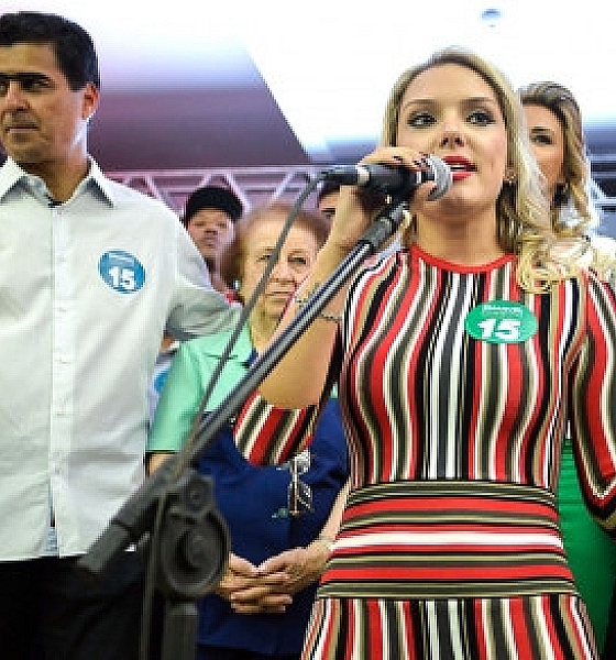Janaina janta com Emanuel para conquistar voto para a Mesa