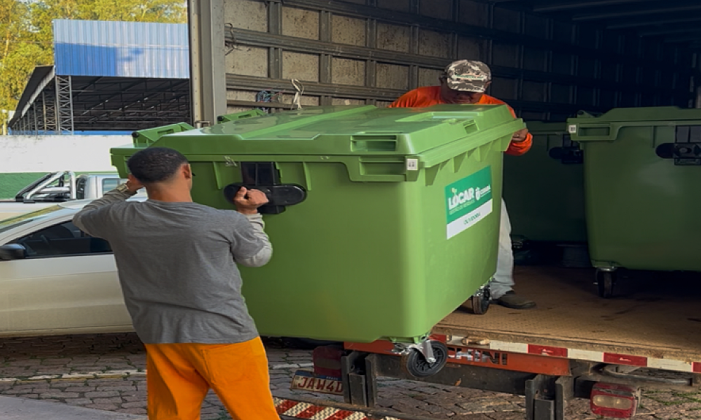 Prefeitura de Cuiabá recebe 30 contêineres para reforçar coleta de lixo urbano