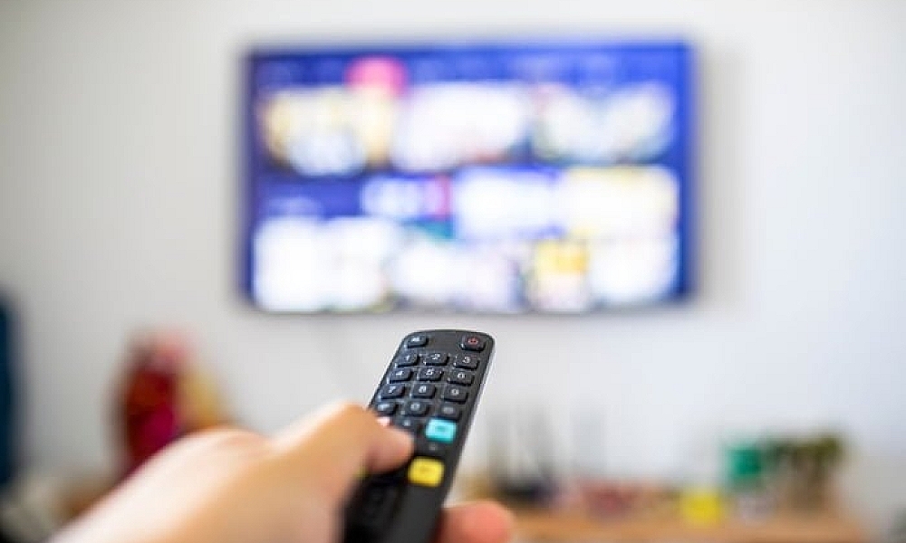 TV por assinatura perde mais da metade dos clientes em 10 anos