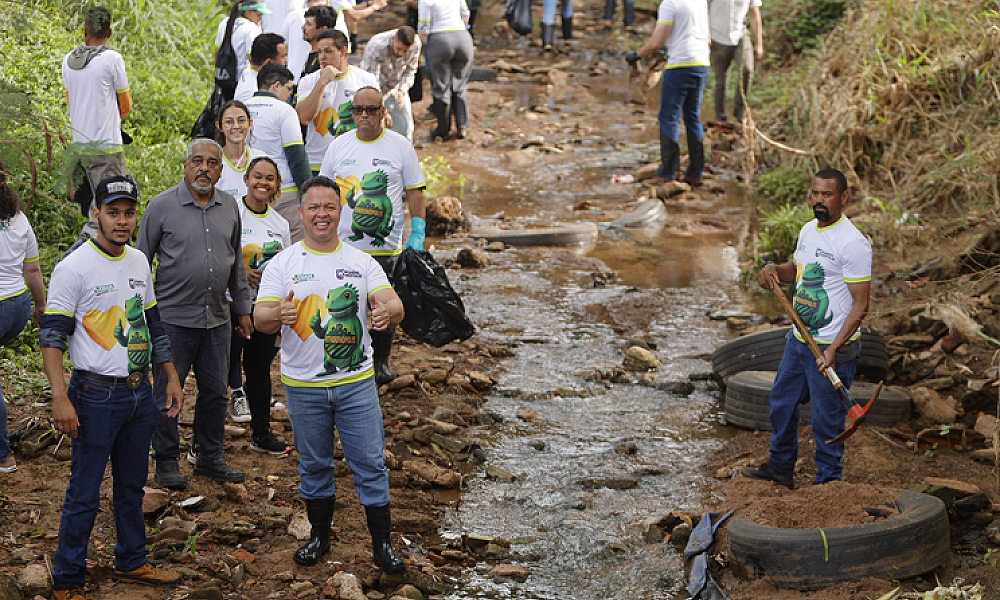 No Dia do Meio Ambiente, Prefeitura de Rondonópolis faz mutirão de limpeza no Córrego Piscina