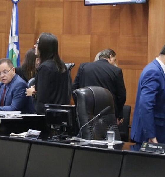 Deputados de Mato Grosso antecipam eleição de presidente e demais cargos