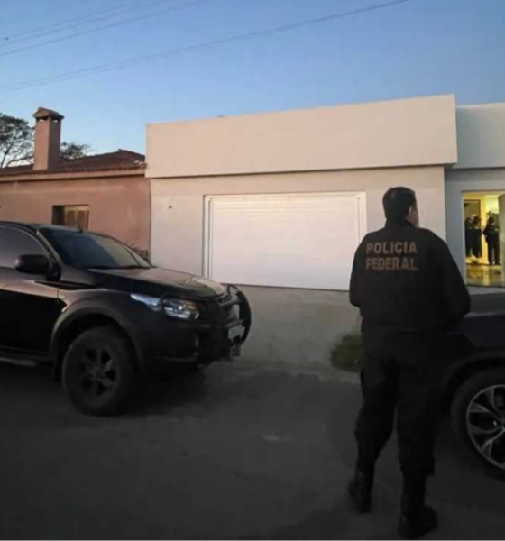 PF FAZ OPERAÇÃO CONTRA GRUPO QUE LAVOU R$ 1 BILHÃO COM IMPORTAÇÃO ILEGAL DE CELULARES