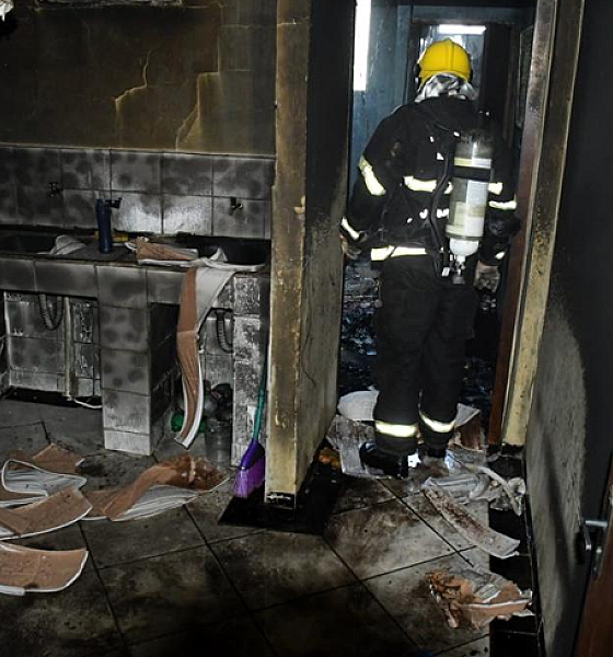 Bombeiros controlam incêndio em quitinete no bairro Parque Universitário em Rondonópolis